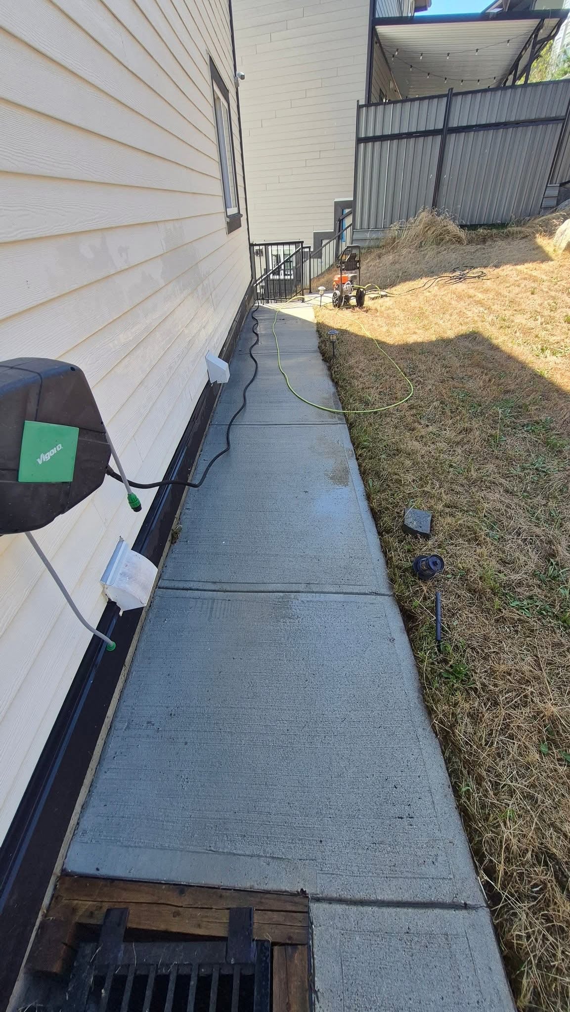 PRESSURE WASHING